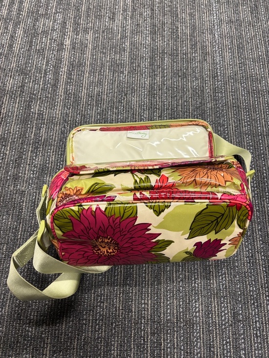 Vera Bradley Handbags - Vera Bradley Hello Dahlia lunch bag